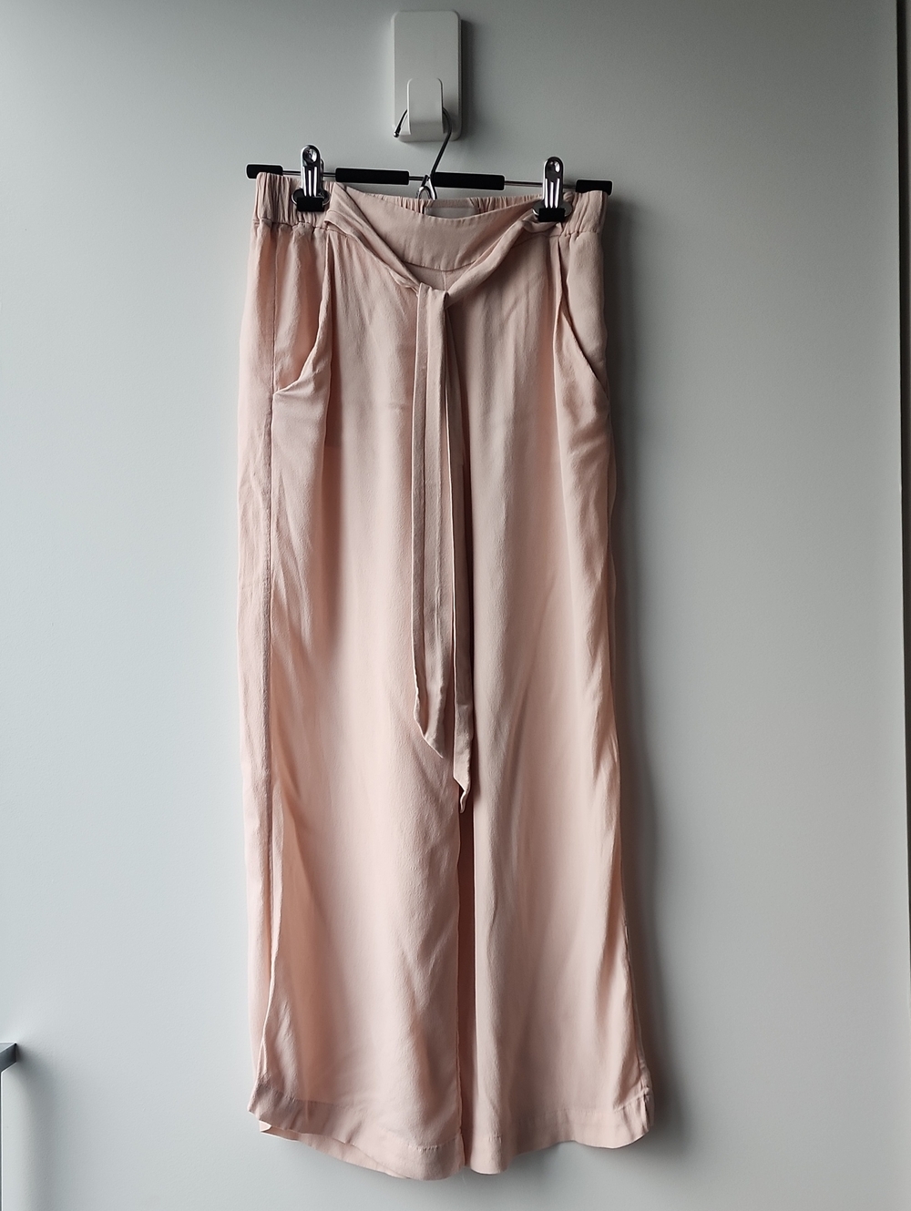 Wilfred Aritzia Faun Wide Leg Viscose Blend Front Tie Trouser Pants
